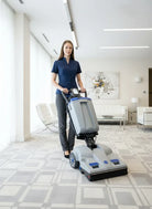 Lindhaus LS50 Electric in use